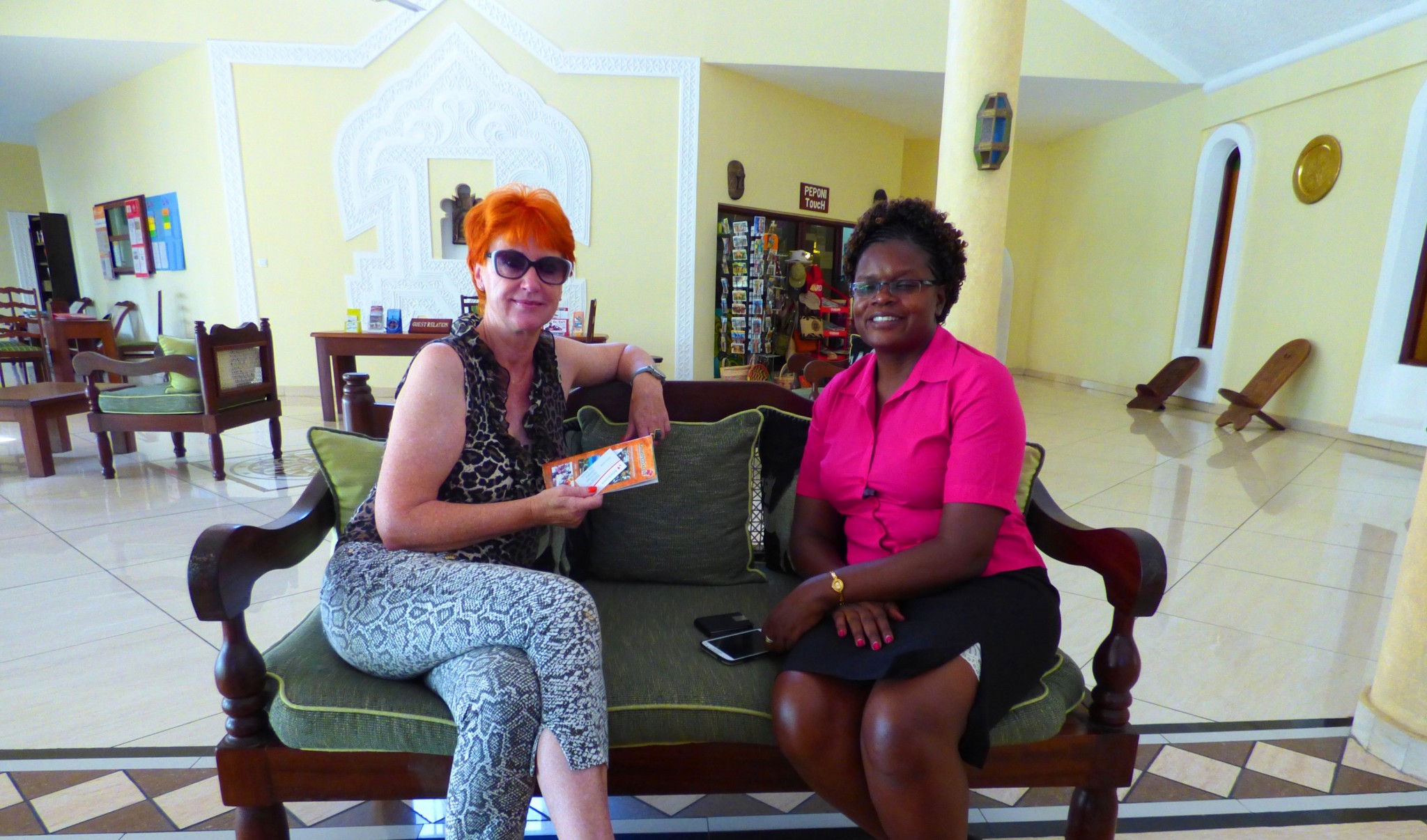 Frau Marina Schmidt vom Reisekontor Schmidt zu Besuch im Emrald Flamingo Beach Resort