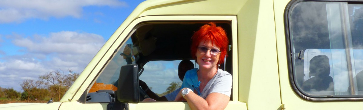 Frau Marina Schmidt auf Safari in Kenia