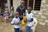 Glückliche-Patenkinder-soziales-Hilfspojekt-Reisekontor-Schmidt-Kenia