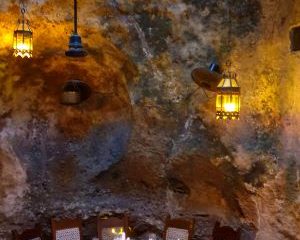 Ali Barbour's Cave Restaurant Kenia Urlaub